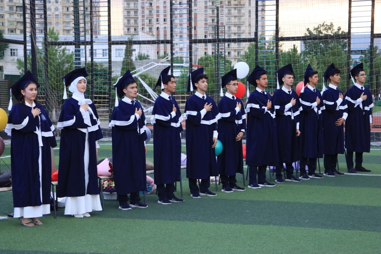 Farg'ona shahridagi Prezident maktabida "Yangi zamon Bitiruvchi yoshlari" bayram tadbiri o'tkazildi