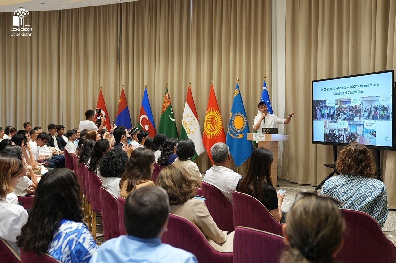 Farg‘ona shahridagi Prezident maktabi o‘quvchilari xalqaro konferensiyada ishtirok etmoqda